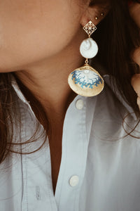 Waves seashell earrings