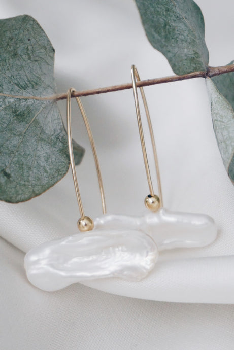 Boho keshi pearl earrings