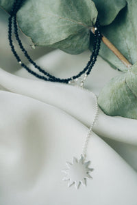 Silver sun chain spinel necklace