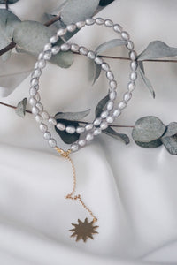 Grey sun pearl necklace