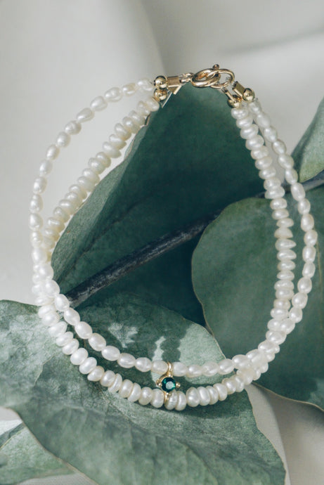 Delicate double pearl bracelet