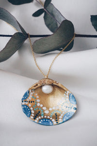 Daisy seashell necklace